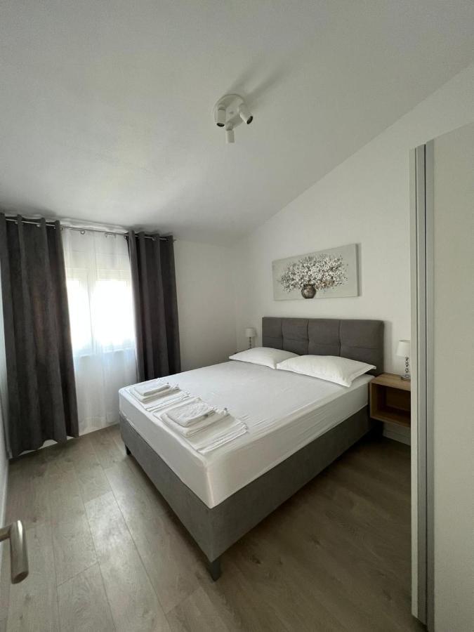 Villa Luxuria Baska Voda Luaran gambar
